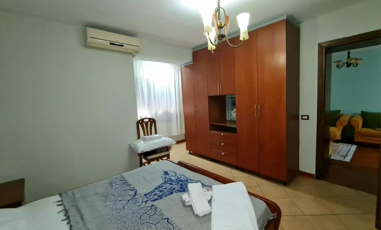 Apartment Calmly, Spacious Next To Embassy *