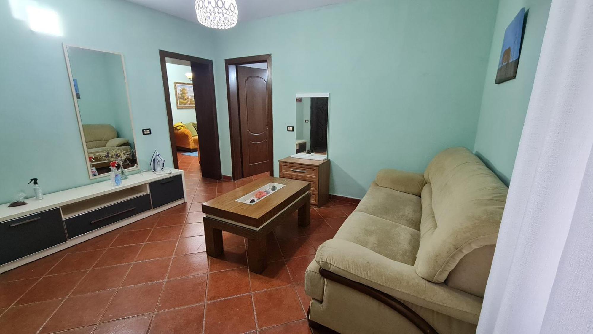 Apartment Calmly, Spacious Next To Embassy *